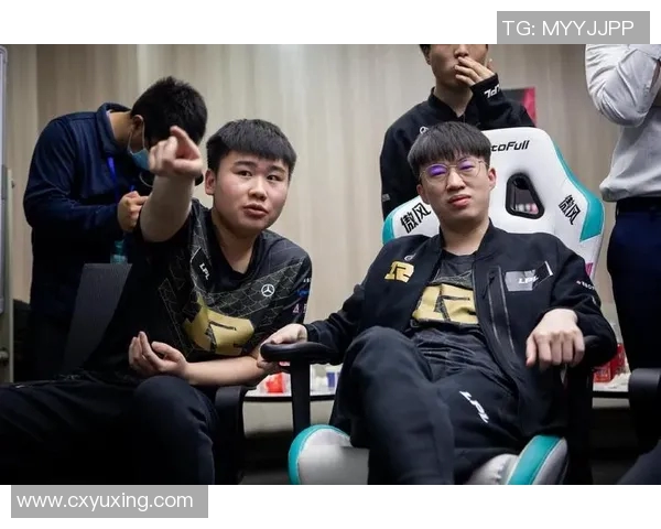 深入探讨FPX在DOTA2中的意识表现与战术布局分析 深入探讨FPX在DOTA2中的意识表现与战术布局分析